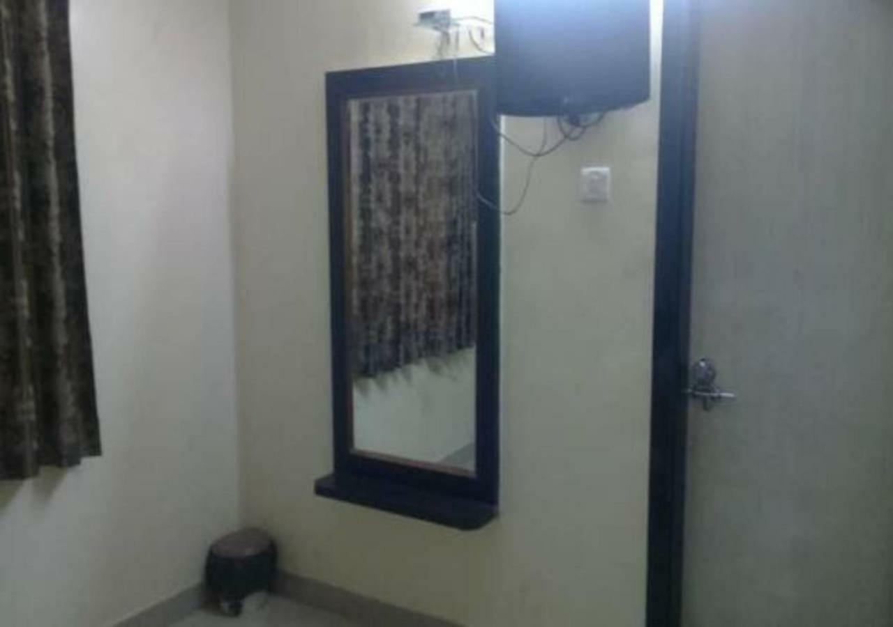 שירדי Hotel Sai Ganesh מראה חיצוני תמונה